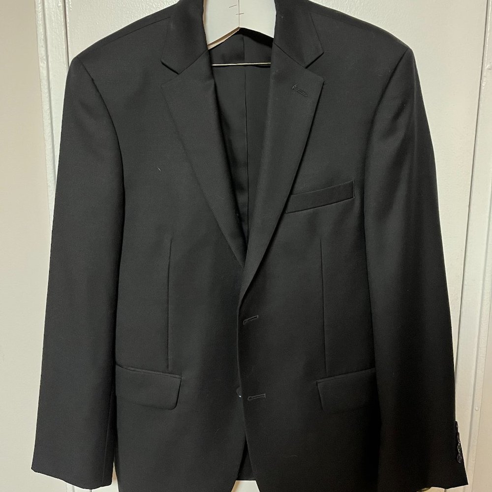 Black Jos A Bank Traveler Suit - Tailored Fit - 39R, 33x30
